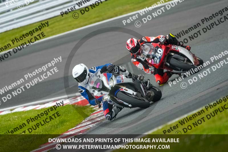 anglesey;brands hatch;cadwell park;croft;donington park;enduro digital images;event digital images;eventdigitalimages;mallory;no limits;oulton park;peter wileman photography;racing digital images;silverstone;snetterton;trackday digital images;trackday photos;vmcc banbury run;welsh 2 day enduro